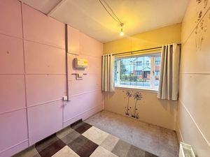 Photo 1- click for photo gallery